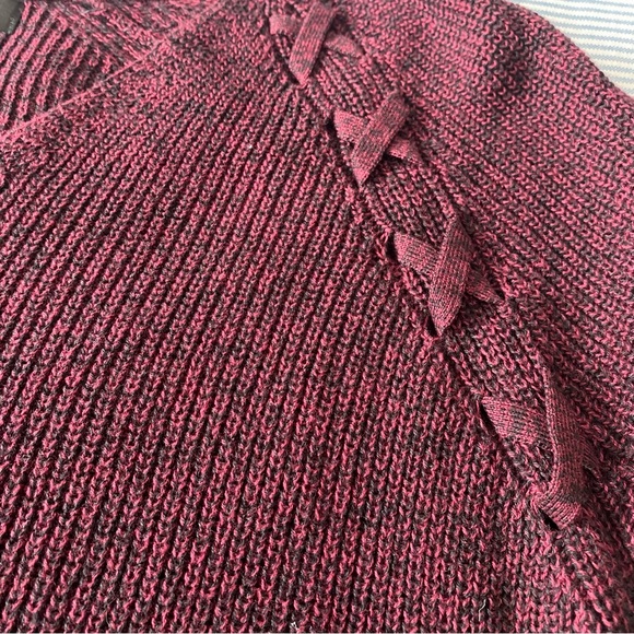 a.n.a Knit V Neck High Low Sweater - Picture 5 of 9